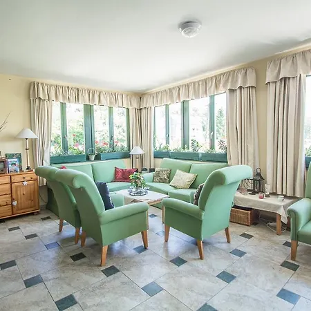 Vadvirag Vendeghaz Гостевой дом